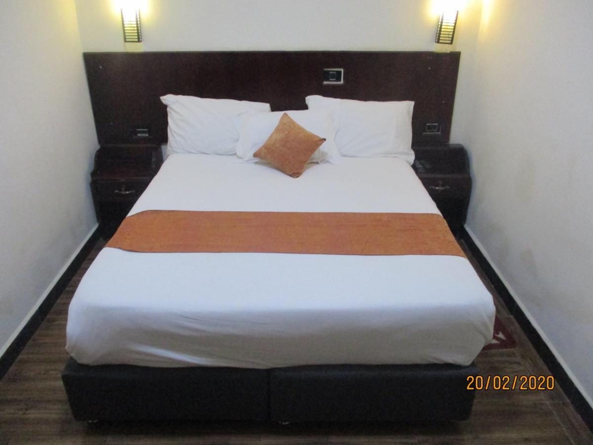 Obelisk Hotel Axum Āksum Buitenkant foto