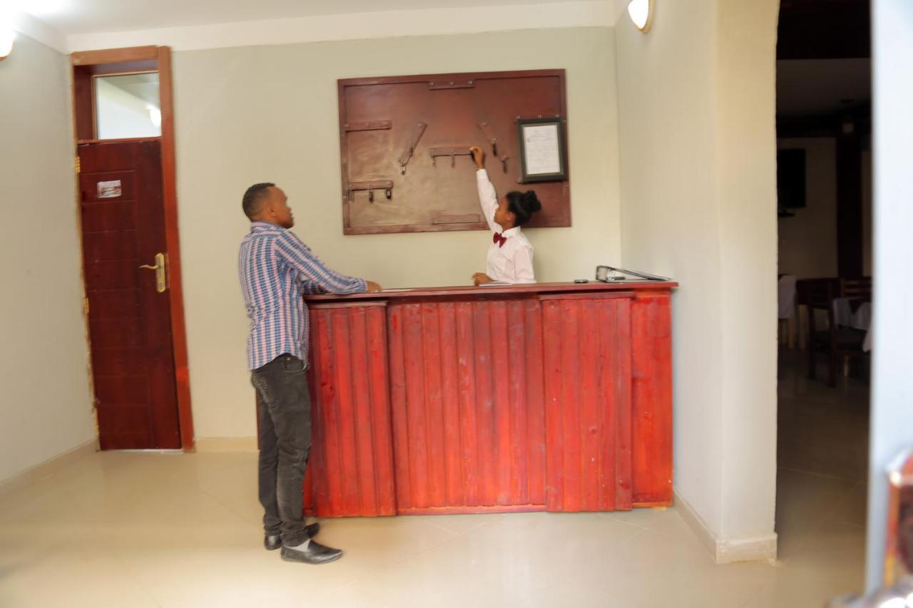 Obelisk Hotel Axum Āksum Buitenkant foto